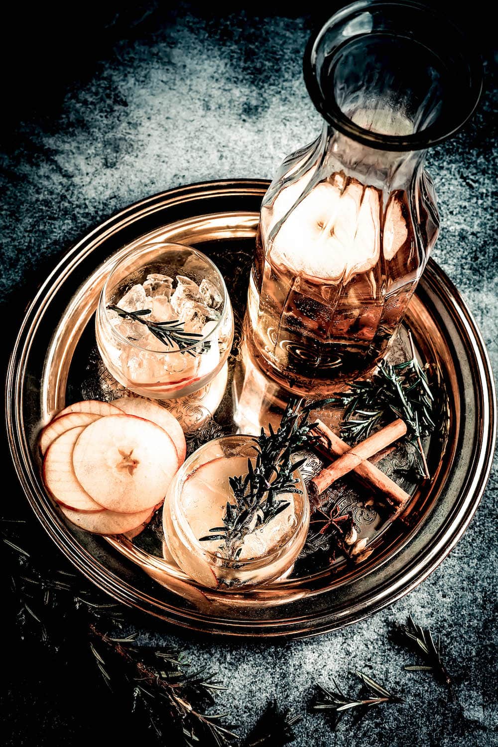 apple cinnamon infused gin jana kalea