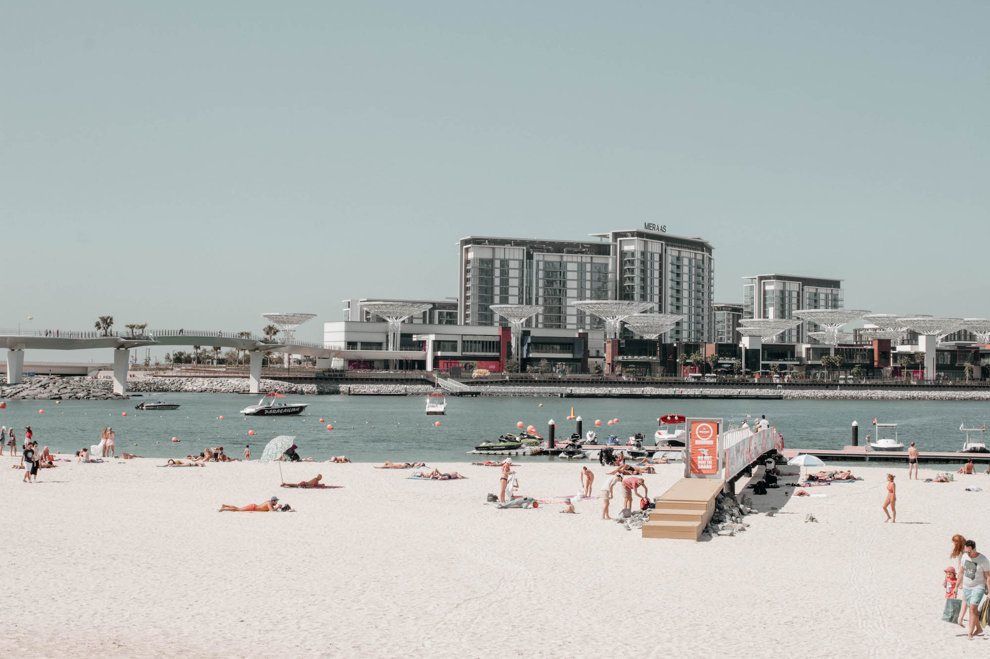 dubai marina strand