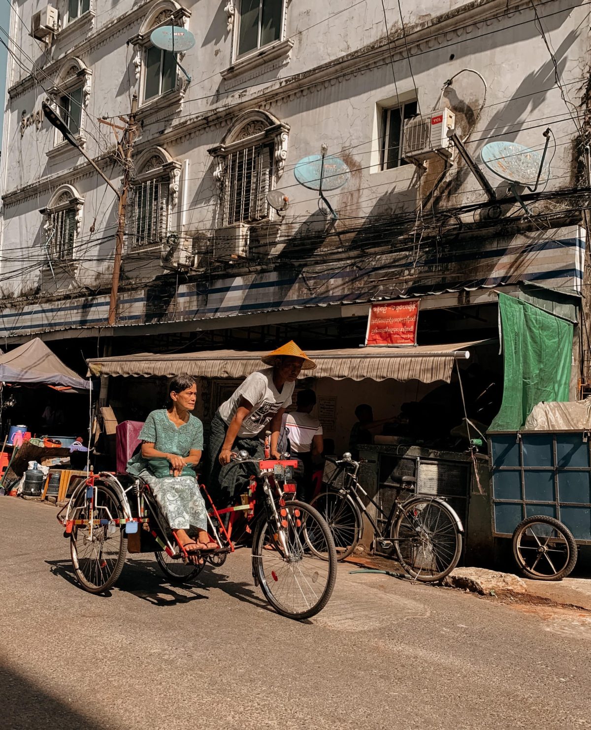 fahrrad rikscha in yangon