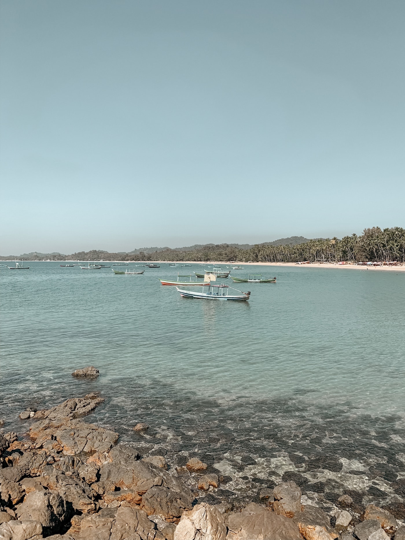 fischerboote bucht ngapali beach