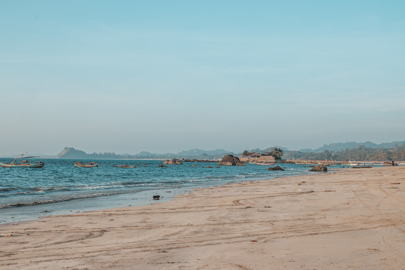 ngapali beach fischerdorf strand