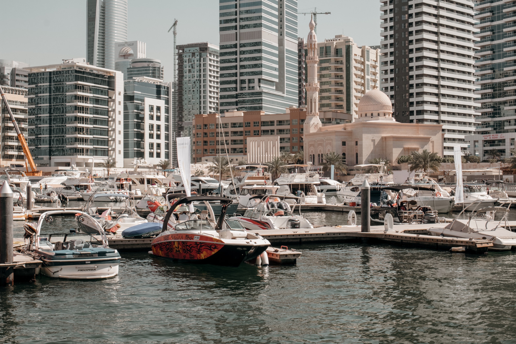 marina walk dubai yachten