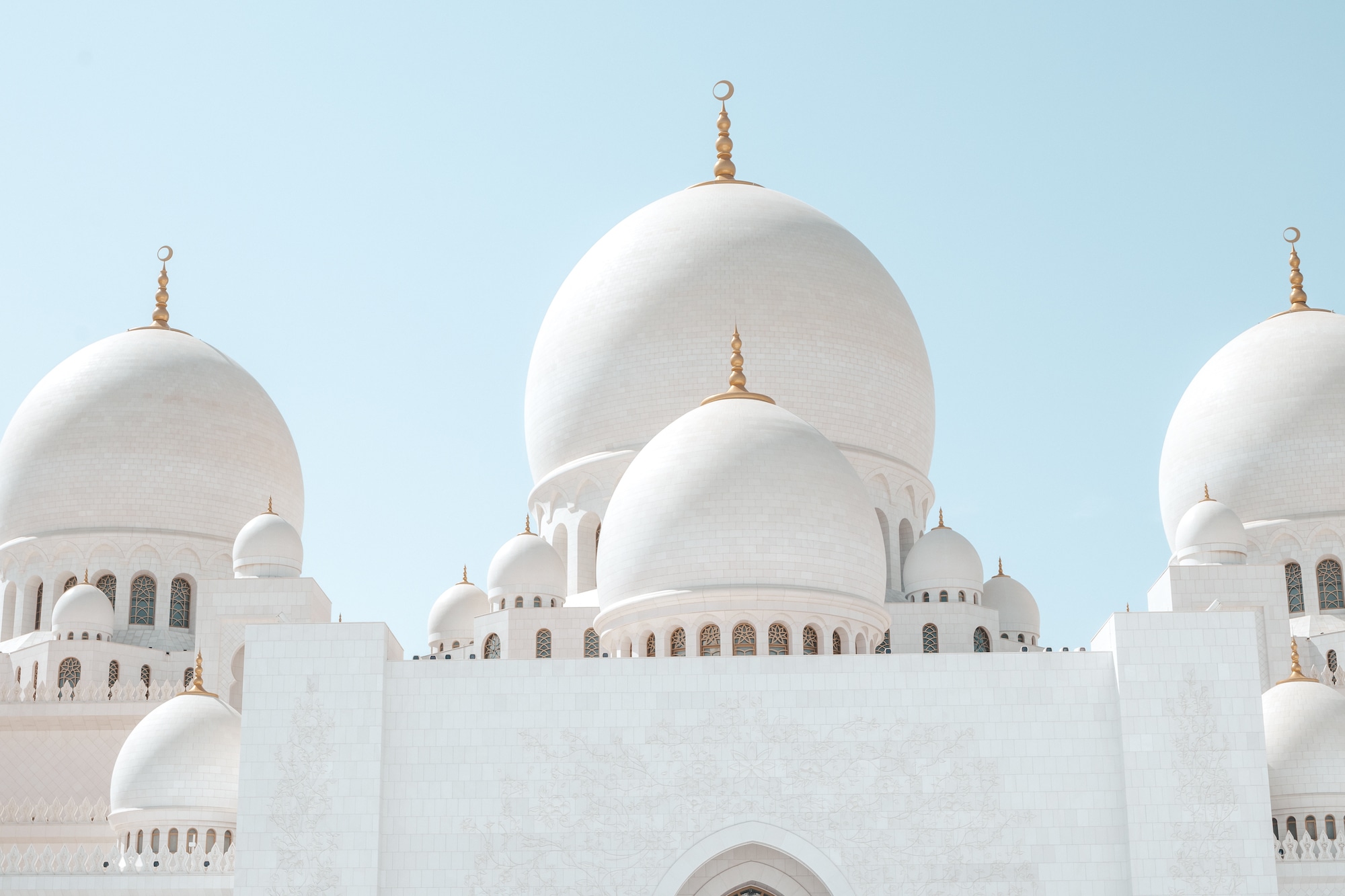 dubai sheik zayed mosque abu dhabi