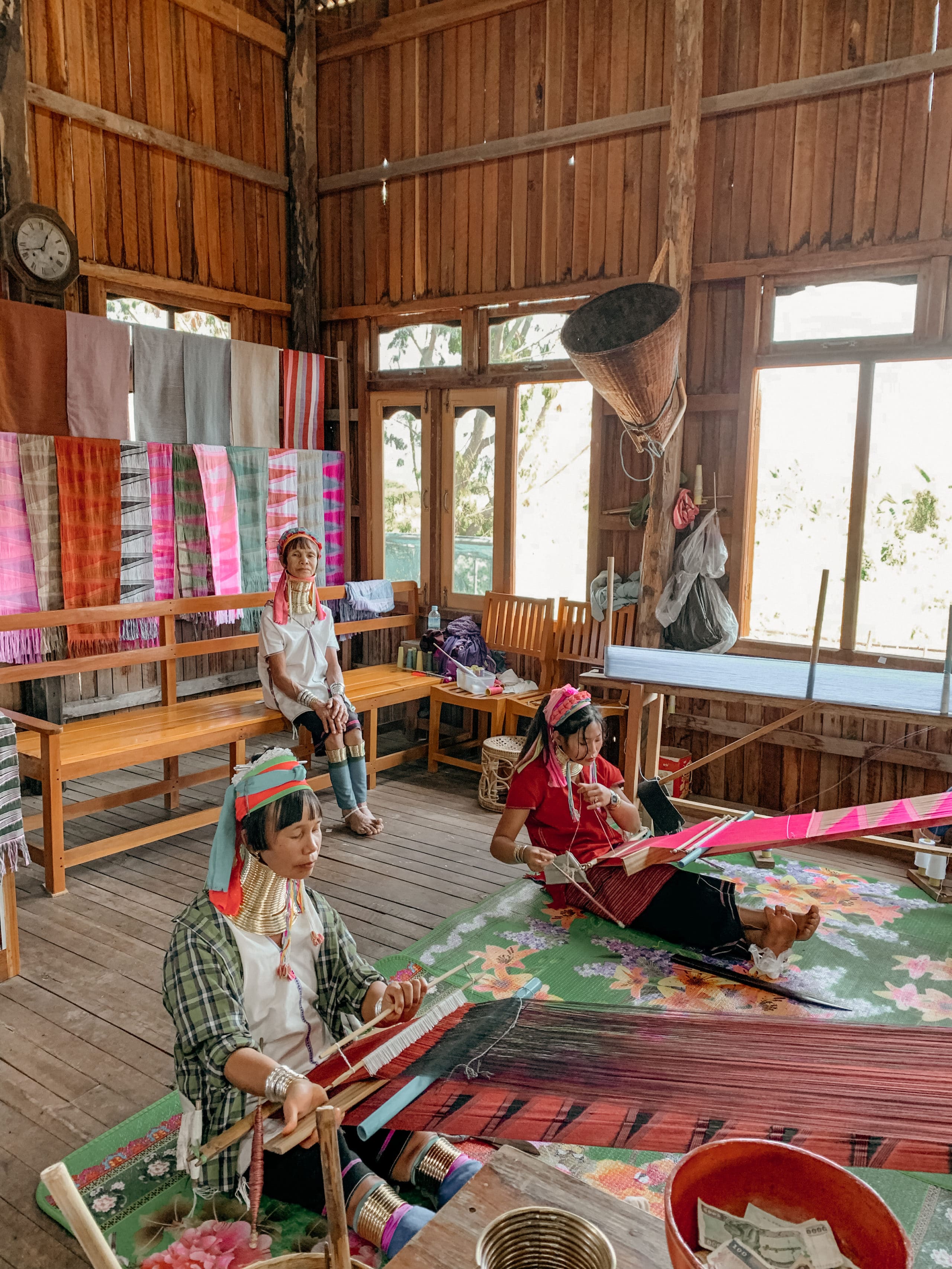 langhalsfrauen myanmar inle lake