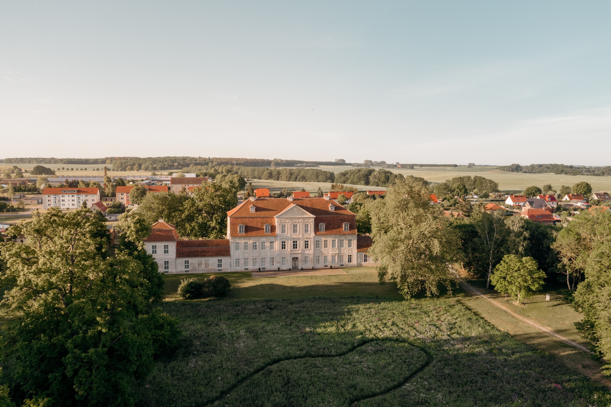 kummerower schloss von oben