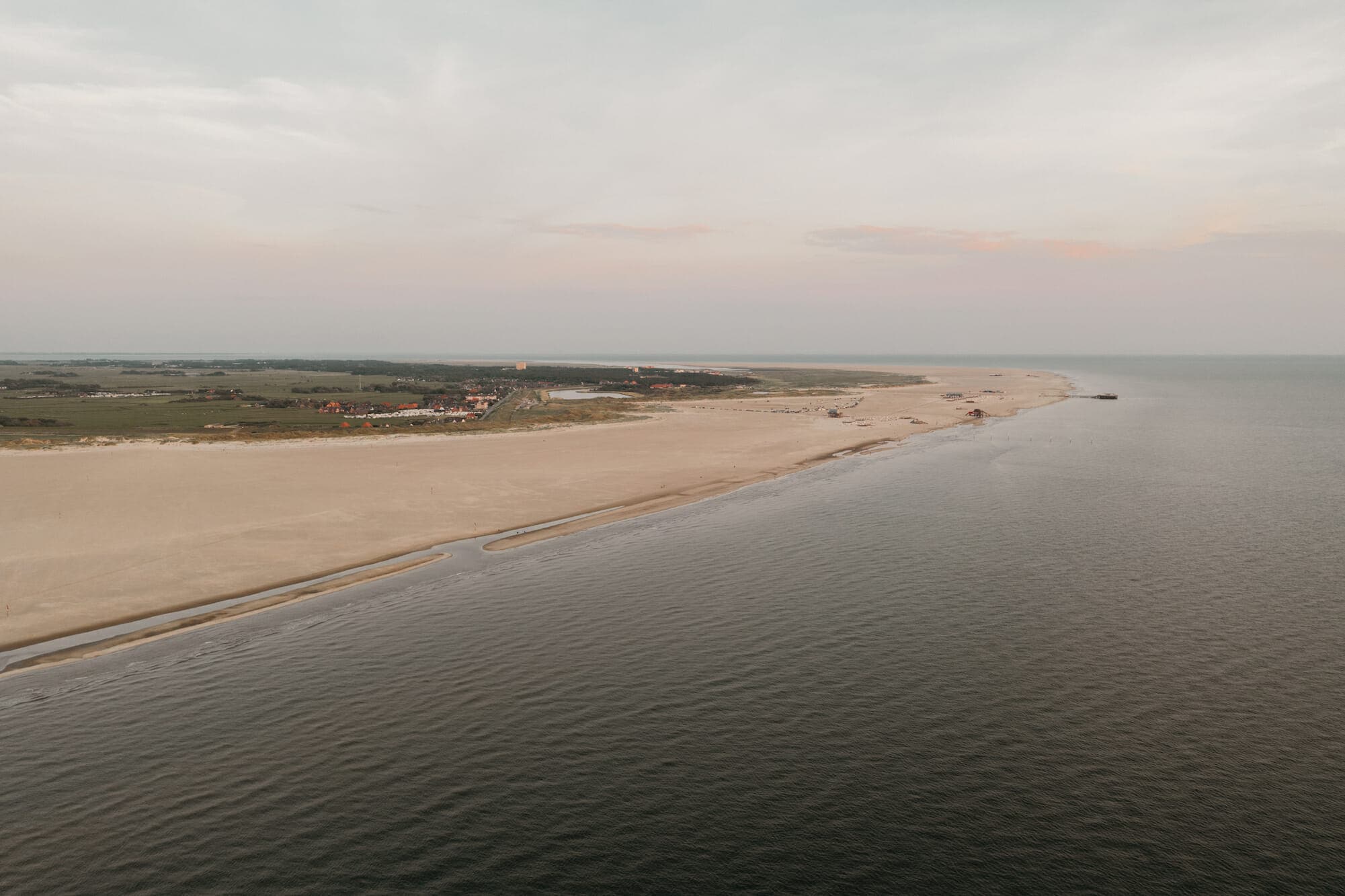 drohnenshot st peter ording strand