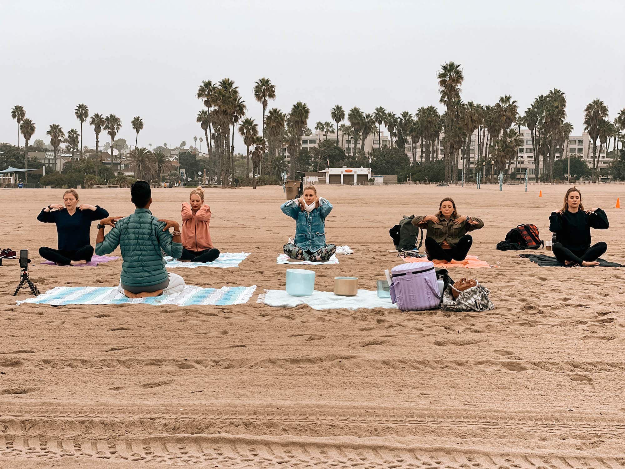 los angeles beach yoga