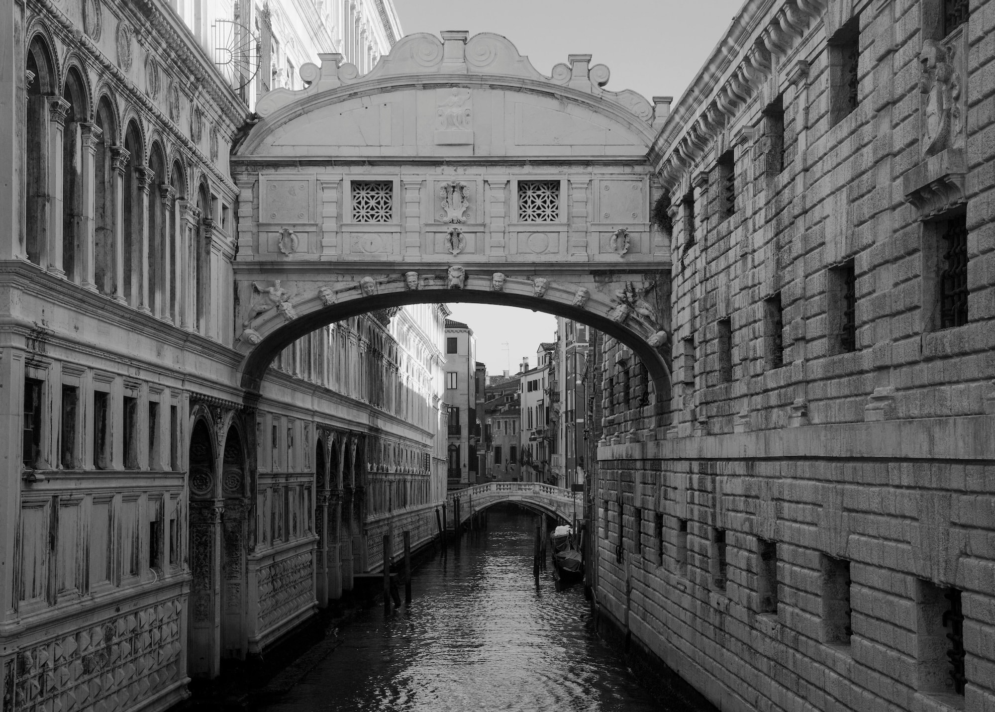 venedig sehenswürdigkeiten seufzerbrücke